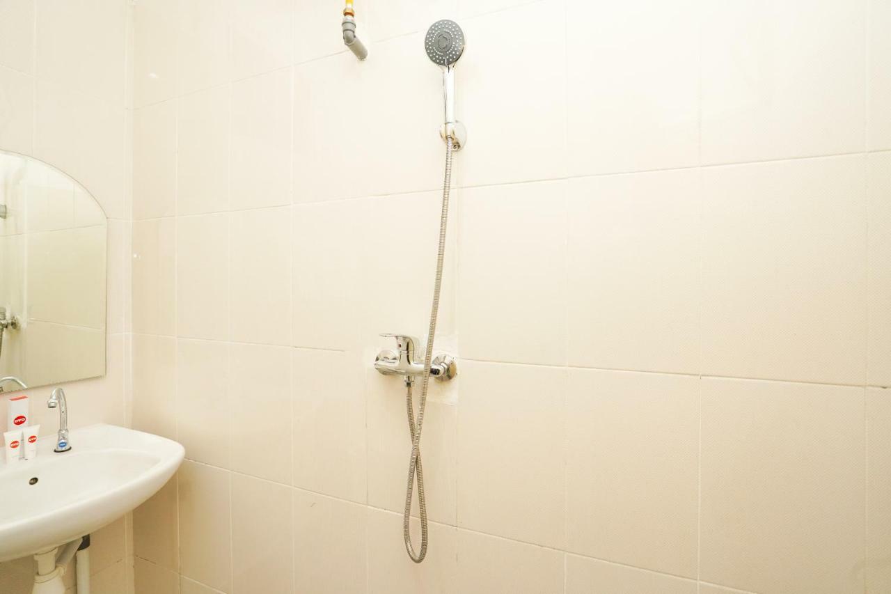OYO 710 Naomi Heritage Surabaya Exterior foto