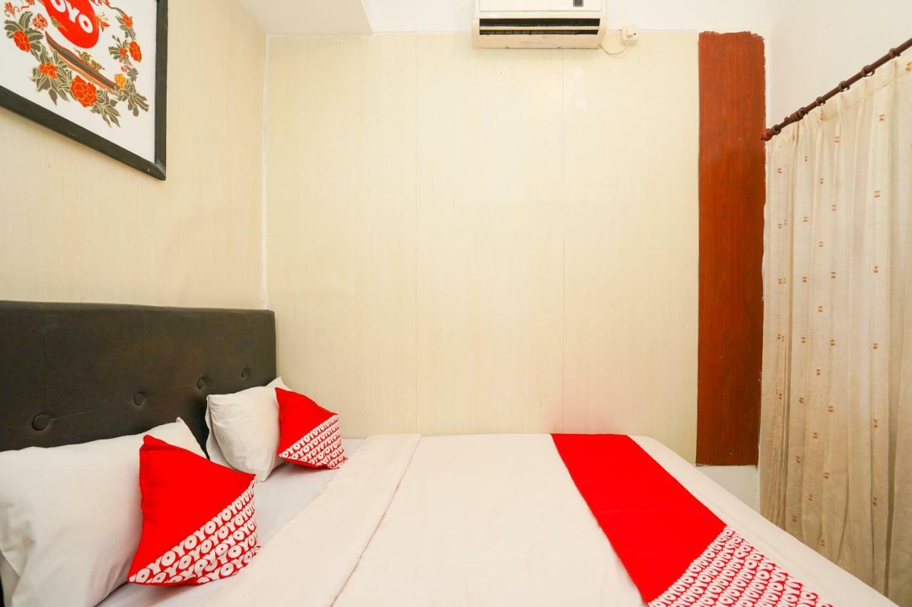 OYO 710 Naomi Heritage Surabaya Exterior foto